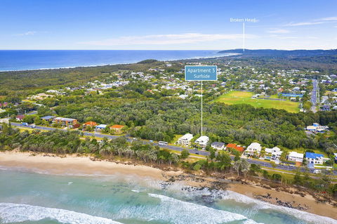 Apartment 2 Surfside - Accommodation QLD 0
