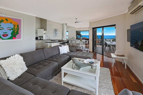 PRTFINO Ultimate Penthouse - Accommodation QLD 2