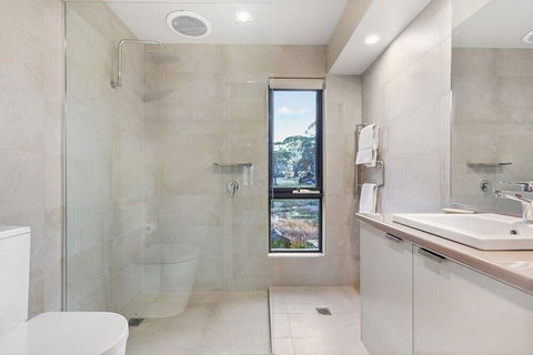 Black Out - Accommodation QLD 2