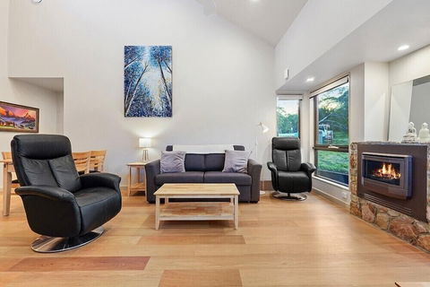 Black Out - Accommodation QLD 1