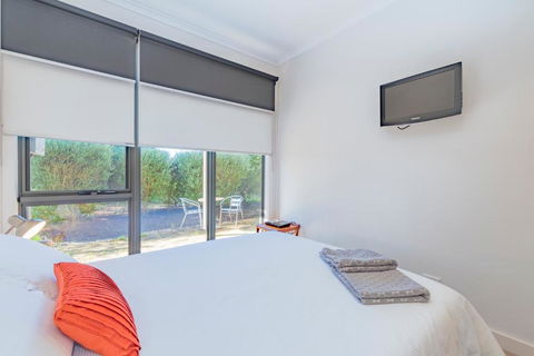 Stylish 3 Bedroom Condo - Accommodation QLD 3