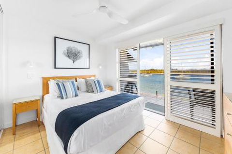 Apartment 5 Commodore - Accommodation QLD 1