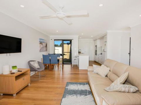 VIlla Zelma Culburra Beach - Accommodation QLD 2