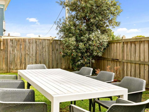 Adnajur - Accommodation QLD 5