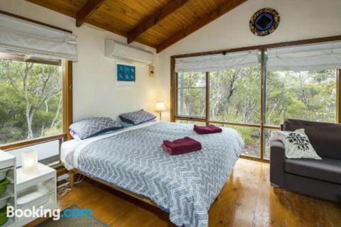 Honeyeaters Hideaway In Vivonne Bay - Accommodation QLD 5
