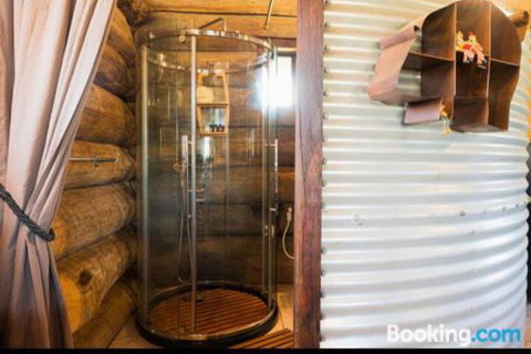 Amarina Farm Stay & Gardens - Accommodation QLD 5