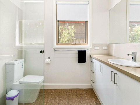 Sandcastles At Cowes - Accommodation QLD 3