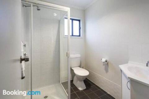 A One One Two At Island Beach - Accommodation QLD 6