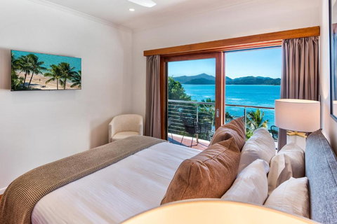 Lotus House On Hamilton Island - Accommodation QLD 3