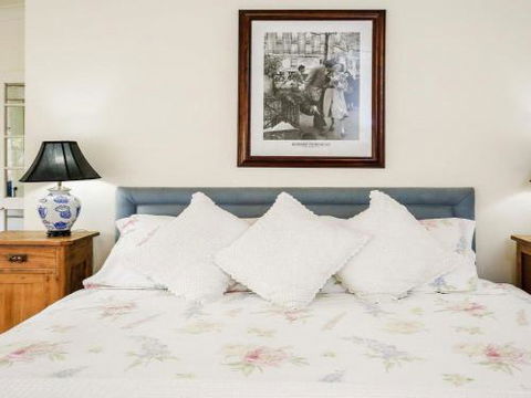 LAVENDER COTTAGE Alpine Southern Highlands 4pm Check Out Sundays - Accommodation QLD 3