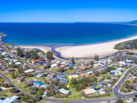 SPINIFEX Gerroa 4pm Check Out Sundays - Accommodation QLD 1