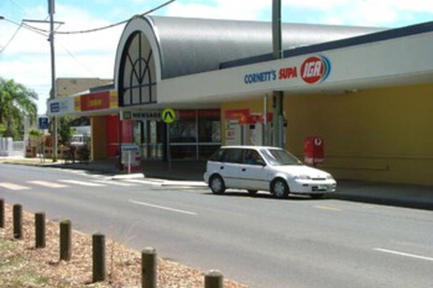 Air Conditioned Unit Stones Throw To The Waterfront - Accommodation QLD 2