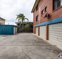 Air Conditioned Unit Stones Throw to the Waterfront - Accommodation QLD