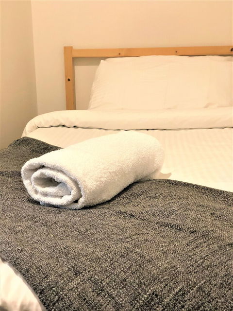 ReadySet Apartments On Spencer West - Accommodation QLD 3