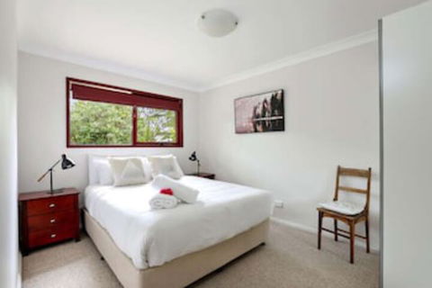 Mountain Den - Accommodation QLD 0