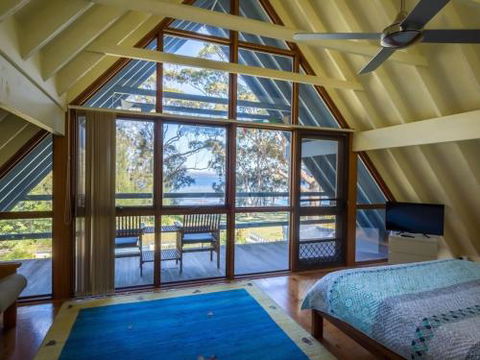 SORRENTO LAKESIDE Sanctuary Point 4pm Check Out Sundays - Accommodation QLD 1