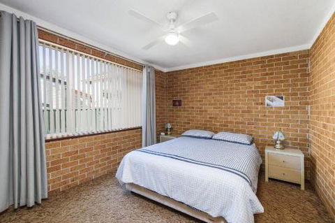 6 Of 12 To 14 Crisallen Street Port Macquarie - Accommodation QLD 4