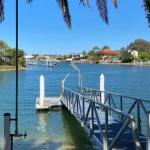 April 19 4 Bedroom Home On Canal With Pool Pontoon Aircon & WiFi! - Accommodation QLD 0