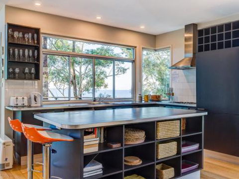 Aqua Pure At Hyams Beach 4pm Check Out Sundays - Accommodation QLD 1