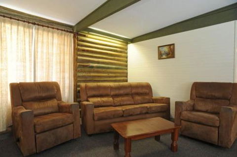 Lakes Entrance Log Cabins - Accommodation QLD 5