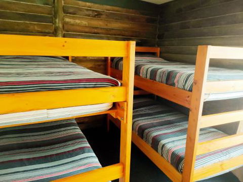 Lakes Entrance Log Cabins - Accommodation QLD 3