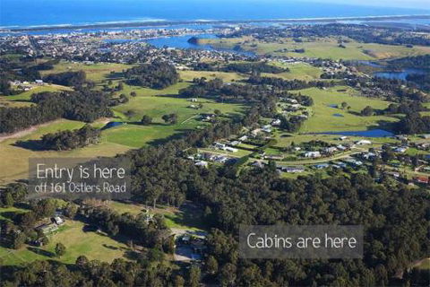 Lakes Entrance Log Cabins - Accommodation QLD 6