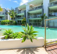 Deluxe Swim up Drift North 3 - Accommodation QLD