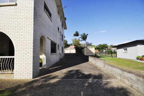 Island Time - Accommodation QLD 4