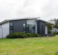 34 Ash Avenue Sandy Point - Accommodation QLD