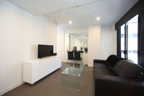 Arena On The Beach - Accommodation QLD 6