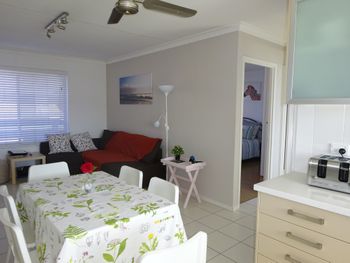 Selene Holiday Apartment AtWest Beach - Accommodation QLD 0