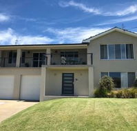 Ocean House at Mollymook - Accommodation QLD
