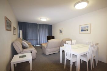 Radburn Unit 2 17 Ondine Close - Accommodation QLD 0