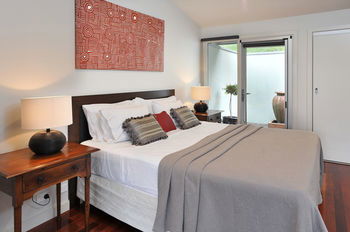 Araluen Lodge & Villas - Accommodation QLD 2