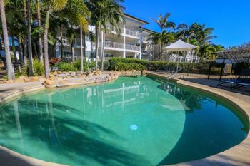 Resort Apartment On Salt Beach 6318 - Accommodation QLD 1