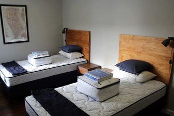 Tranquil 3 Bedroom Next To National Park - Accommodation QLD 6