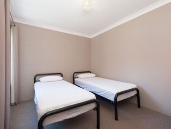 Nicholli Bay Parklands Unit 34 / 2 Gowrie Avenue - Accommodation QLD 3