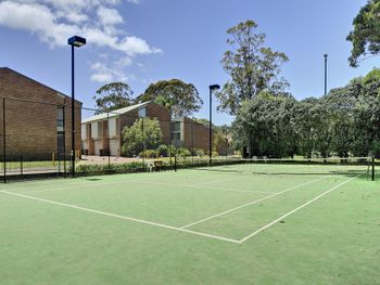 Nicholli Bay Parklands Unit 34 / 2 Gowrie Avenue - Accommodation QLD 5