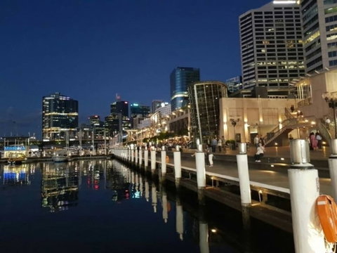 E10 Darling Harbour 2 BDR APT - Accommodation QLD 2