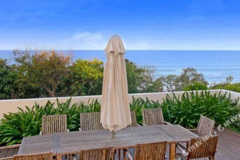 R & W Noosa Holidays 19 The Esplanade - Accommodation QLD 1