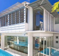 R  W Noosa Holidays 19 the Esplanade - Accommodation QLD
