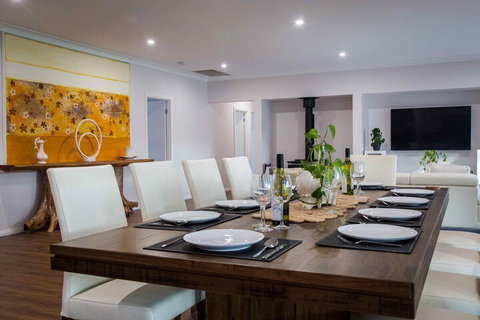 Mirambeena - Accommodation QLD 5