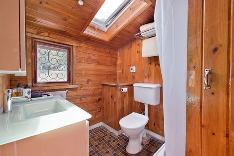 Crackenback Cottage 1884 - Accommodation QLD 4