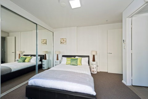 Astra Apartments Miller Street - Accommodation QLD 1
