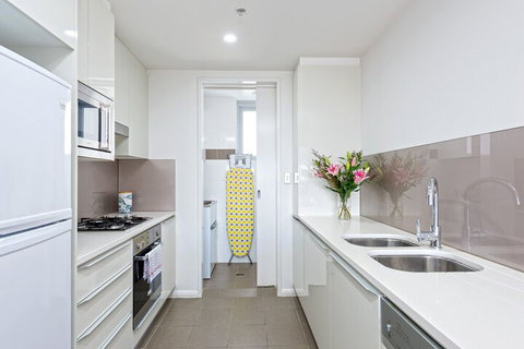 Astra Apartments Miller Street - Accommodation QLD 4