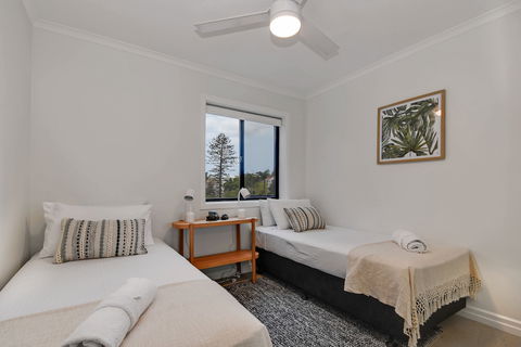 Oceanside Apartment - LAMER9 - Accommodation QLD 2