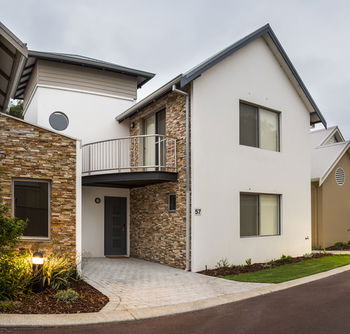 Forte Capeview Apartments - Accommodation QLD 2