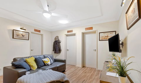 The Guesthouse - Accommodation QLD 5