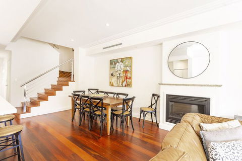 Cottesloe Aqua Retreat - Executive Escapes - Accommodation QLD 6