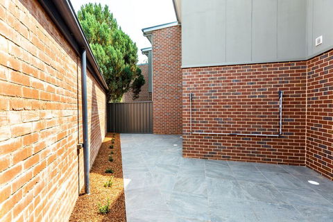 Wagga Apartments 1 - Accommodation QLD 2